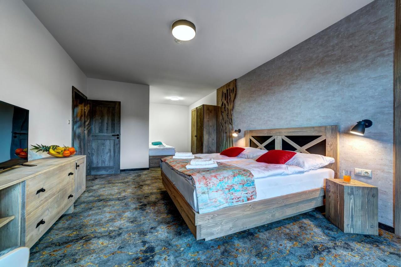 Hotel Strachan Family Jasna Deménvölgy Kültér fotó