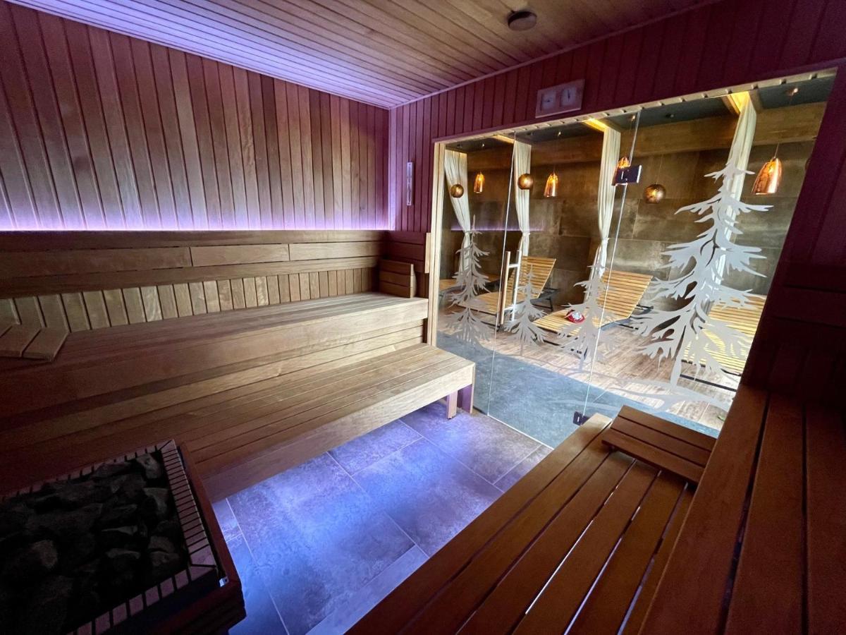 Hotel Strachan Family Jasna Deménvölgy Kültér fotó